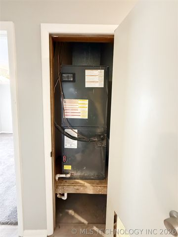 415 S 1st Street, Morris, OK 74445