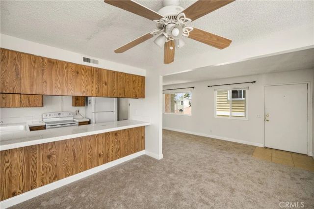 14041 B, Huntington Beach, CA 92647