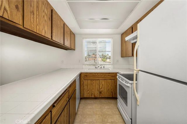 14041 B, Huntington Beach, CA 92647