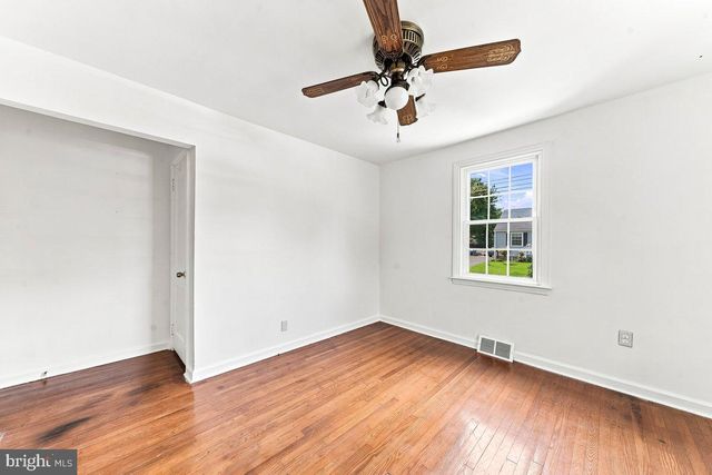 209 PENNSYLVANIA AVE, Prospect Park, PA 19076