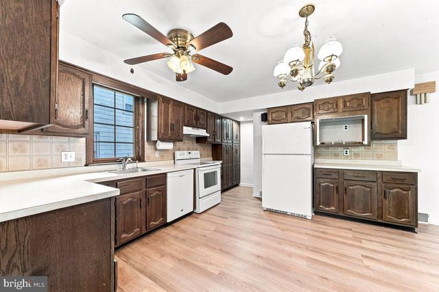 209 PENNSYLVANIA AVE, Prospect Park, PA 19076