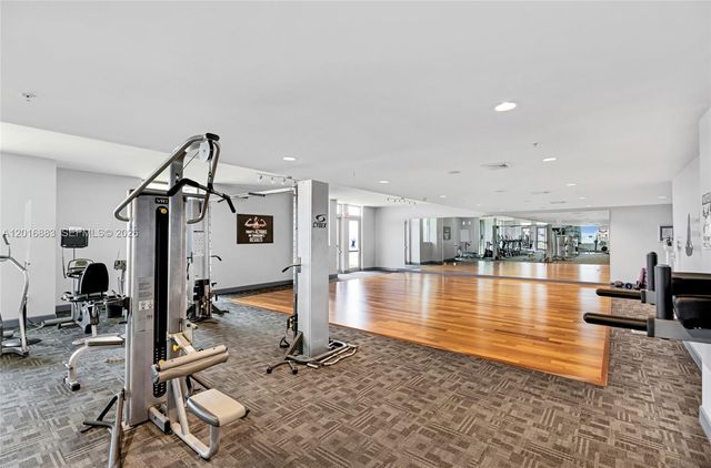 7901 Hispanola Ave 2007, North Bay Village, FL 33141