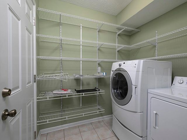 226 King David Drive SW, Lilburn, GA 30047