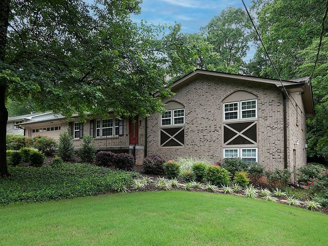 226 King David Drive SW, Lilburn, GA 30047