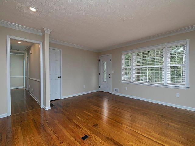 226 King David Drive SW, Lilburn, GA 30047