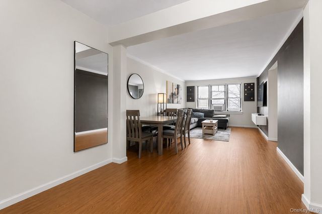 143-50 Hoover Avenue 304, Briarwood, NY 11435