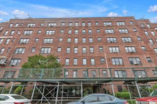 143-50 Hoover Avenue 304, Briarwood, NY 11435
