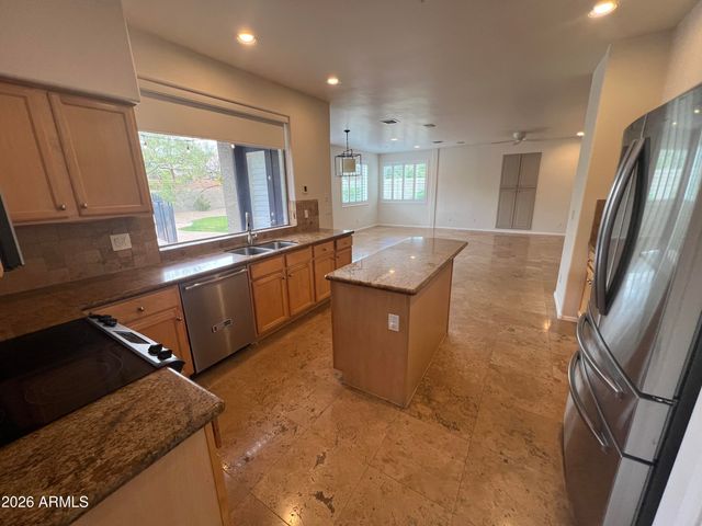 7336 E RUSTLING Pass, Scottsdale, AZ 85255