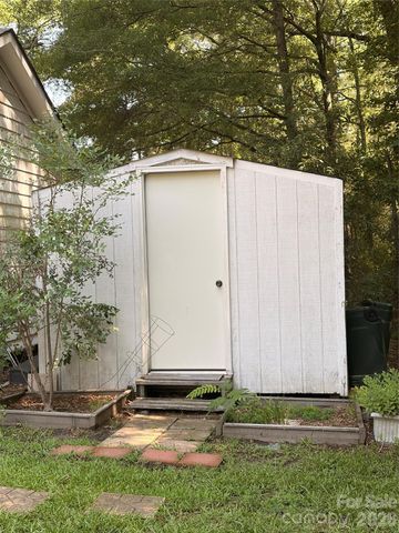 130 Shiloh Road, Troy, NC 27371