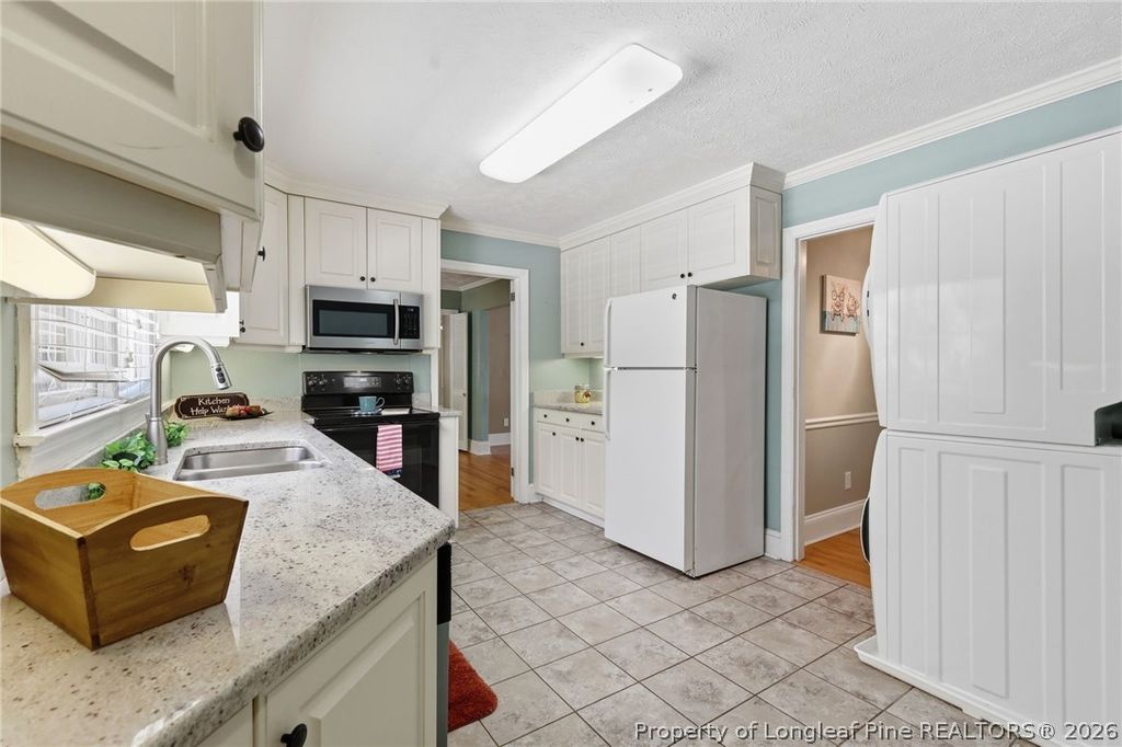 302 Valley Road, Fayetteville, NC 28305 — photo 16