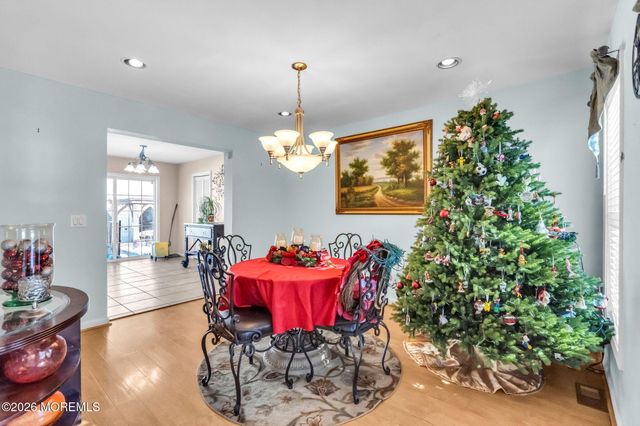 1041 6th Avenue, Toms River, NJ 08757