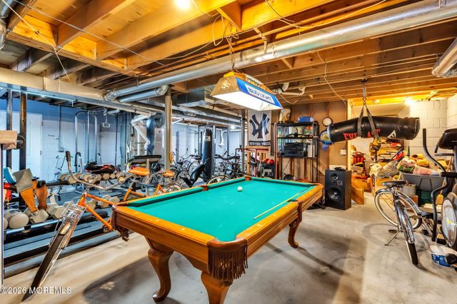 1041 6th Avenue, Toms River, NJ 08757