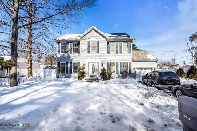 1041 6th Avenue, Toms River, NJ 08757