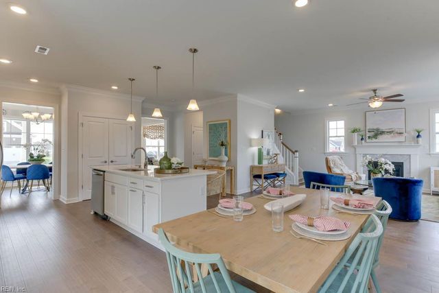 2226 Captiva LN, Chesapeake, VA 23321