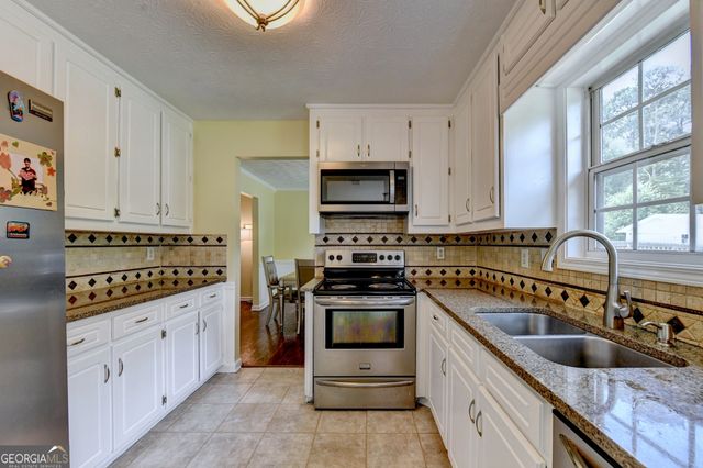 994 Bay Ridge Drive, Lawrenceville, GA 30045
