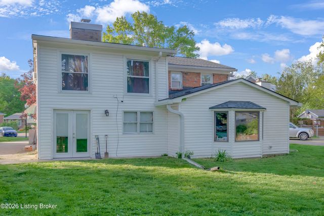 7718 St Bernard Ct, Louisville, KY 40291
