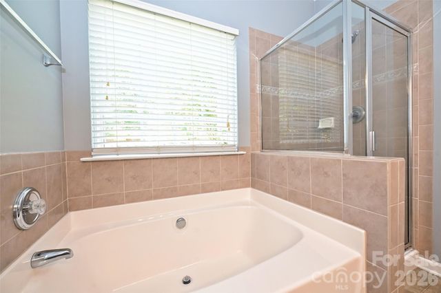 1549 Hammond Drive, Matthews, NC 28104