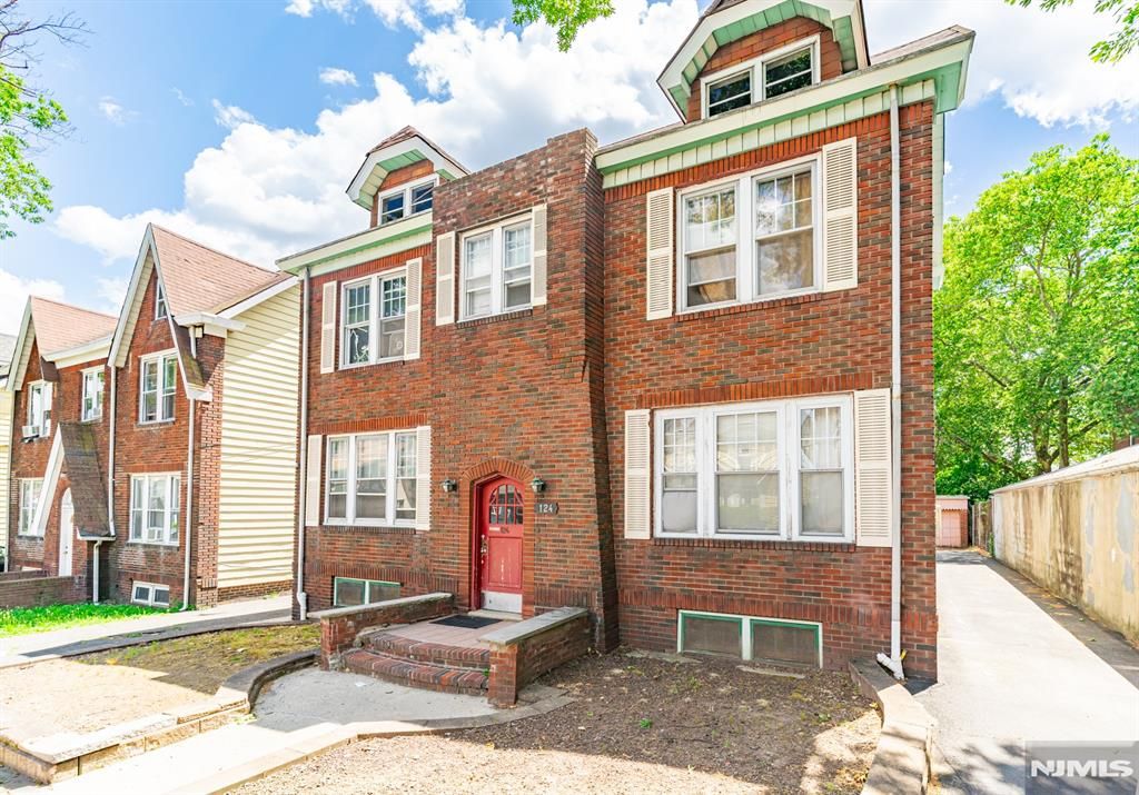 126 Scofield Street, Newark, NJ 07106