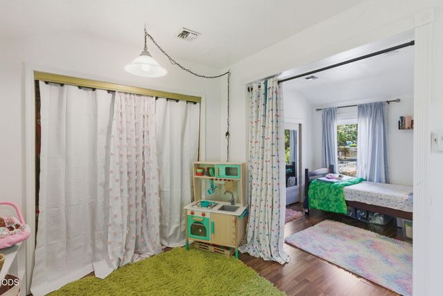 723 NE 12th Street, Grants Pass, OR 97526