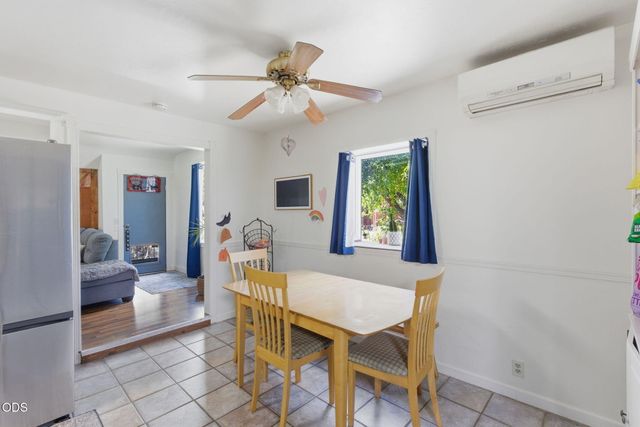 723 NE 12th Street, Grants Pass, OR 97526