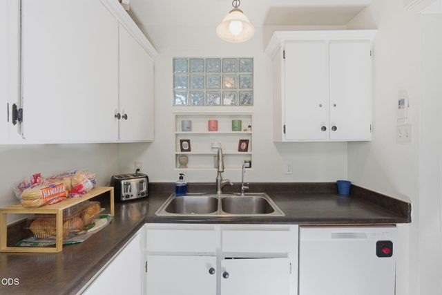 723 NE 12th Street, Grants Pass, OR 97526