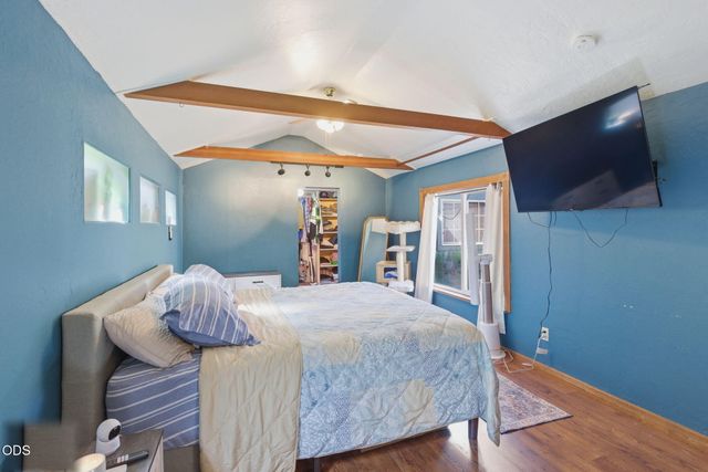 723 NE 12th Street, Grants Pass, OR 97526