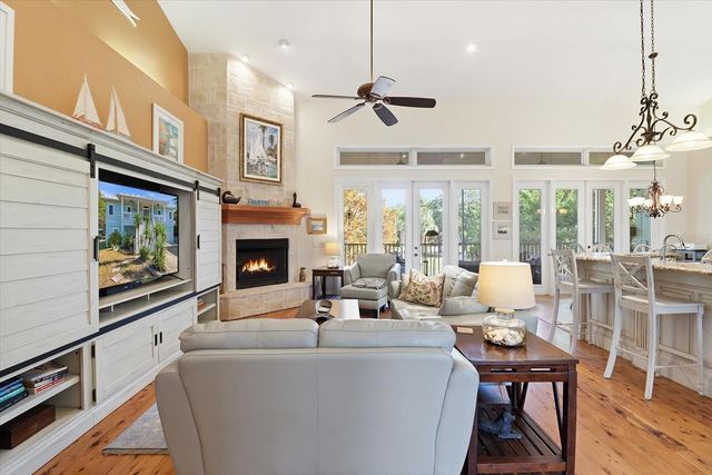 5 PALM DRIVE, Yankeetown, FL 34498