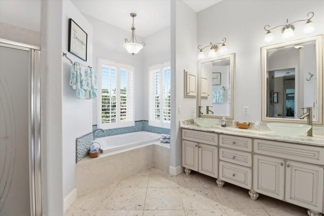 5 PALM DRIVE, Yankeetown, FL 34498