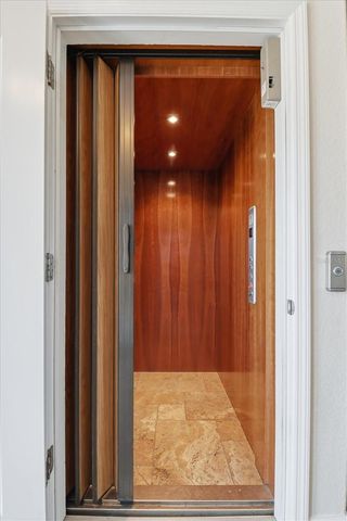 5 PALM DRIVE, Yankeetown, FL 34498