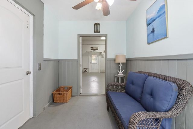 5 PALM DRIVE, Yankeetown, FL 34498