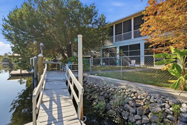 5 PALM DRIVE, Yankeetown, FL 34498