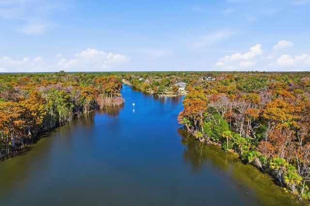 5 PALM DRIVE, Yankeetown, FL 34498