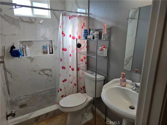 11558 Hemlock, Hesperia, CA 92345