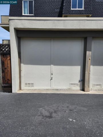 3090 Los Prados 24, San Mateo, CA 94403