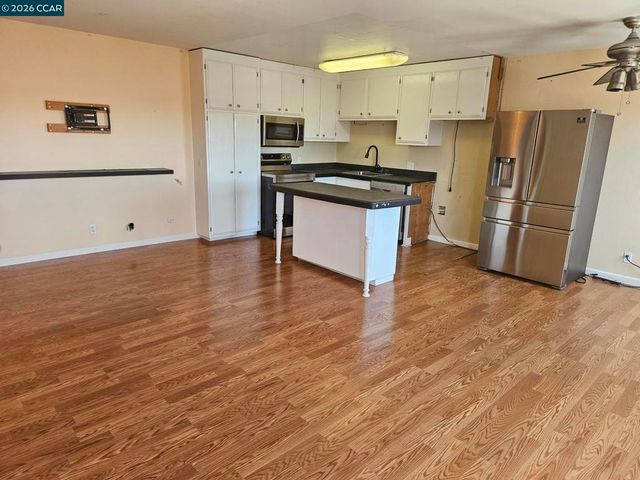 3090 Los Prados 24, San Mateo, CA 94403