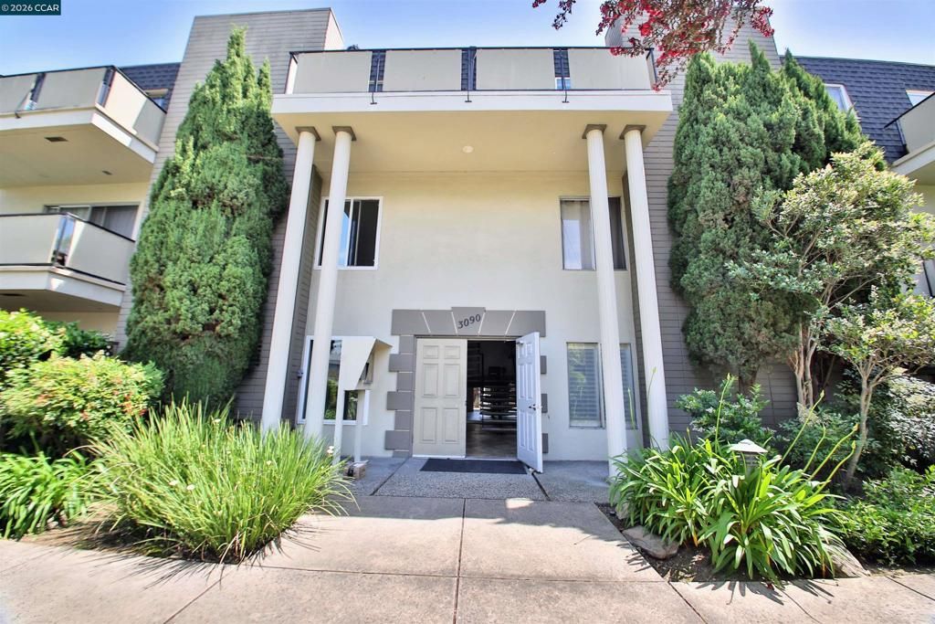 3090 Los Prados 24, San Mateo, CA 94403