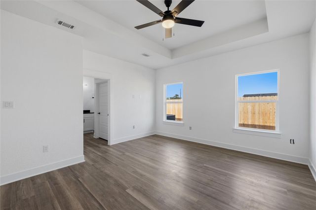 158 Lavanda LN, Dale, TX 78616