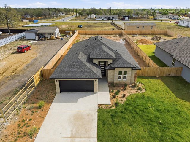 158 Lavanda LN, Dale, TX 78616