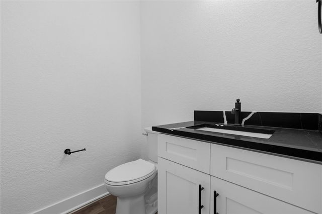 158 Lavanda LN, Dale, TX 78616
