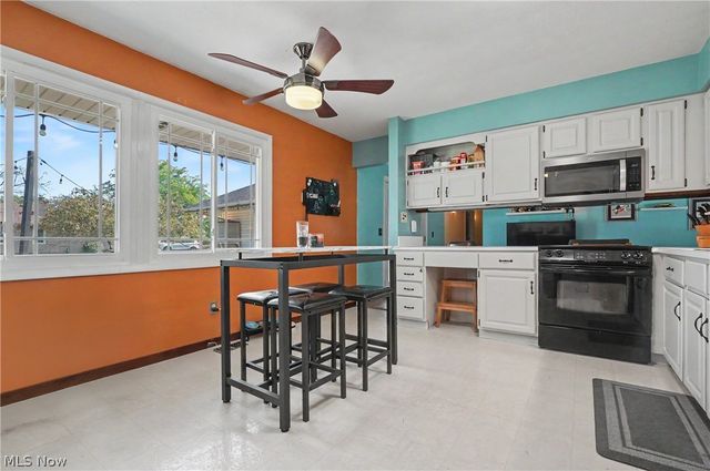 3854 Surfside Circle, Aurora, OH 44202