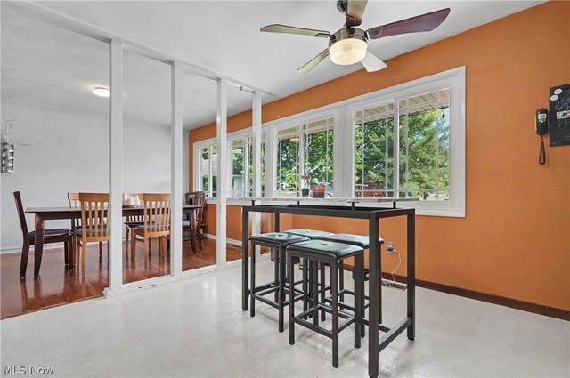 3854 Surfside Circle, Aurora, OH 44202