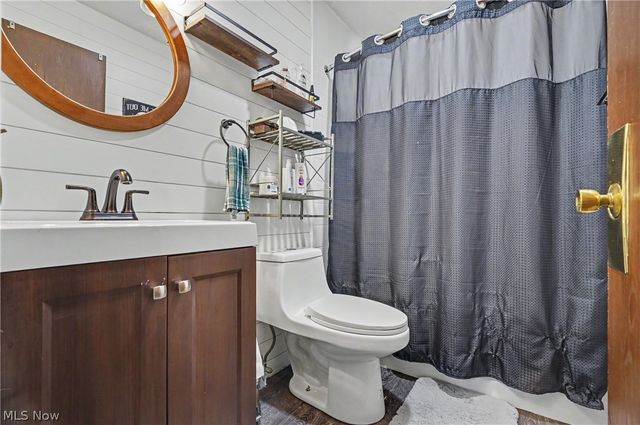 3854 Surfside Circle, Aurora, OH 44202