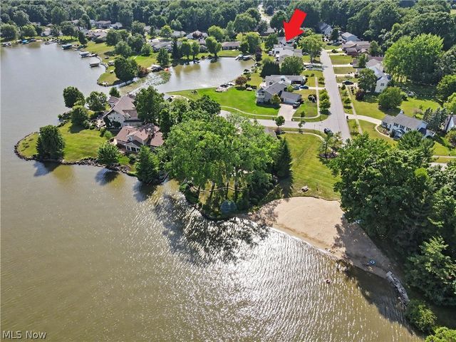 3854 Surfside Circle, Aurora, OH 44202