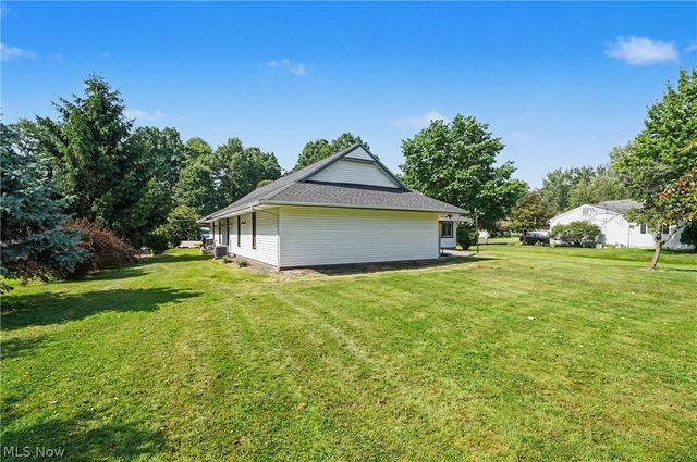 3854 Surfside Circle, Aurora, OH 44202