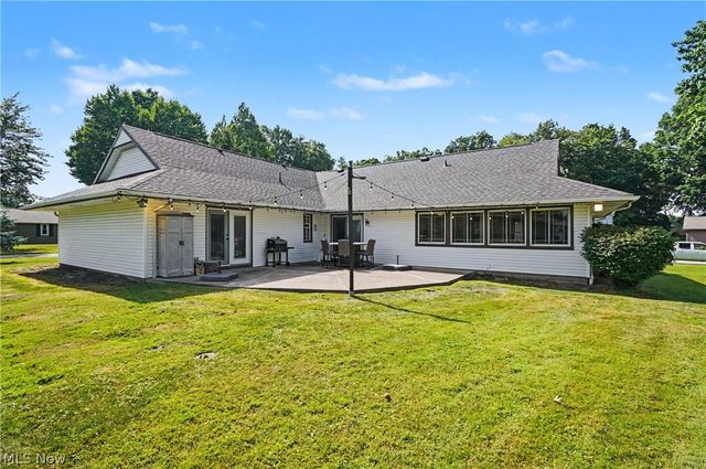 3854 Surfside Circle, Aurora, OH 44202