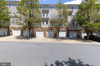 4457-B BEACON GROVE CIR #705B, Fairfax, VA 22033