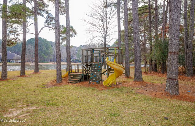 167 Lakeshire Circle, Canton, MS 39046