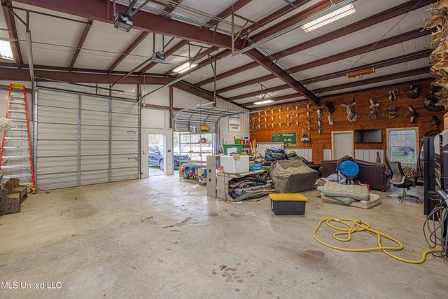 167 Lakeshire Circle, Canton, MS 39046