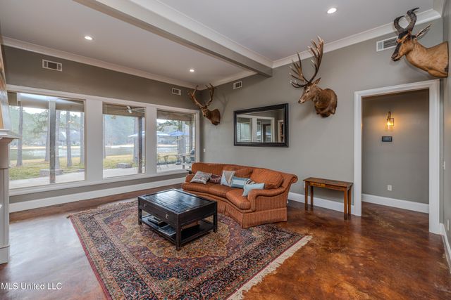 167 Lakeshire Circle, Canton, MS 39046