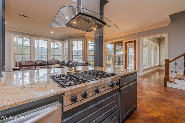 167 Lakeshire Circle, Canton, MS 39046